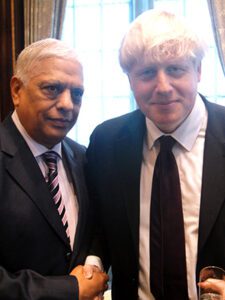 Boris Johnson with Manu at his hotel